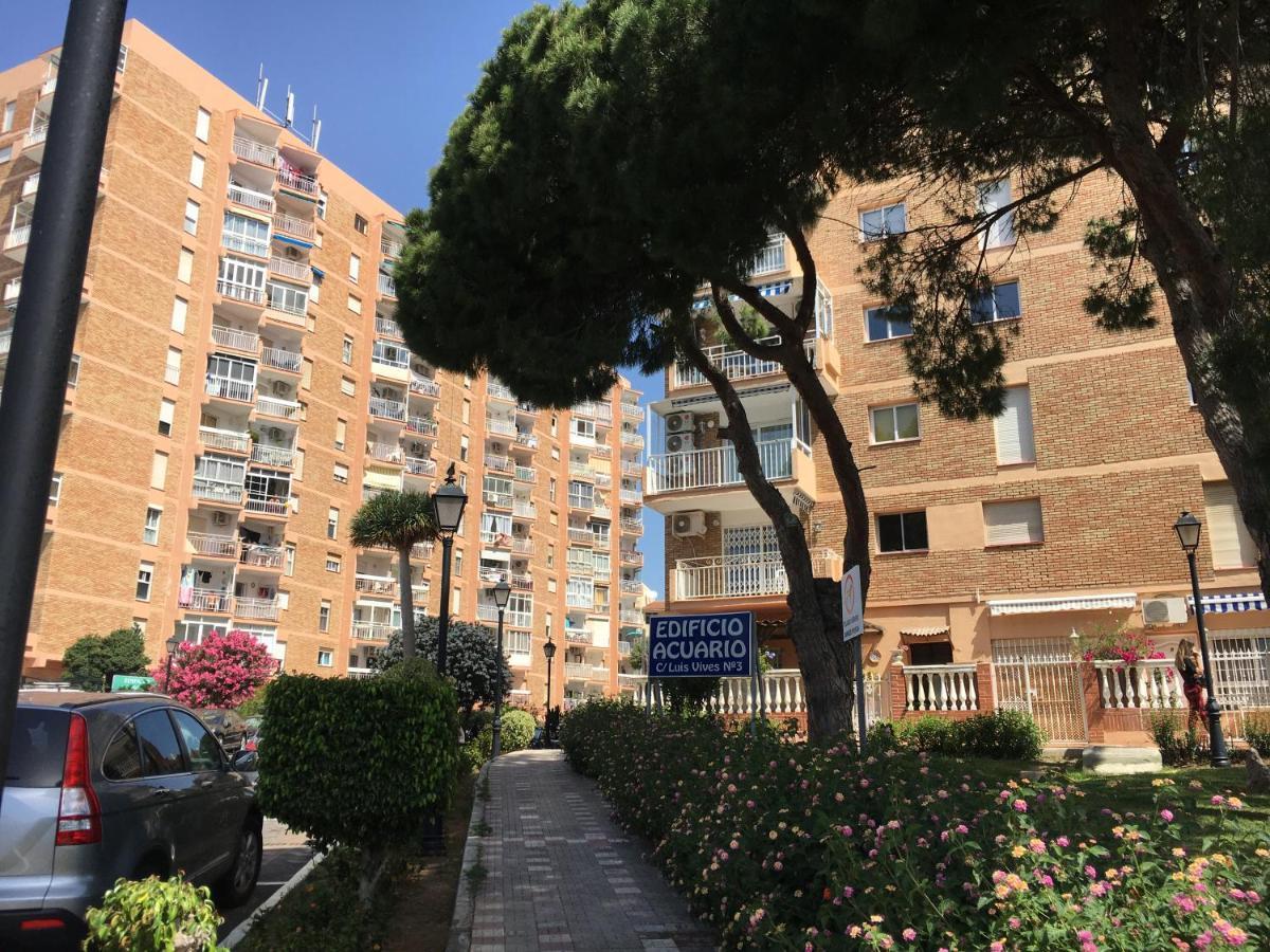Piso En Alquiler En Benalmadena Costaアパートメント エクステリア 写真