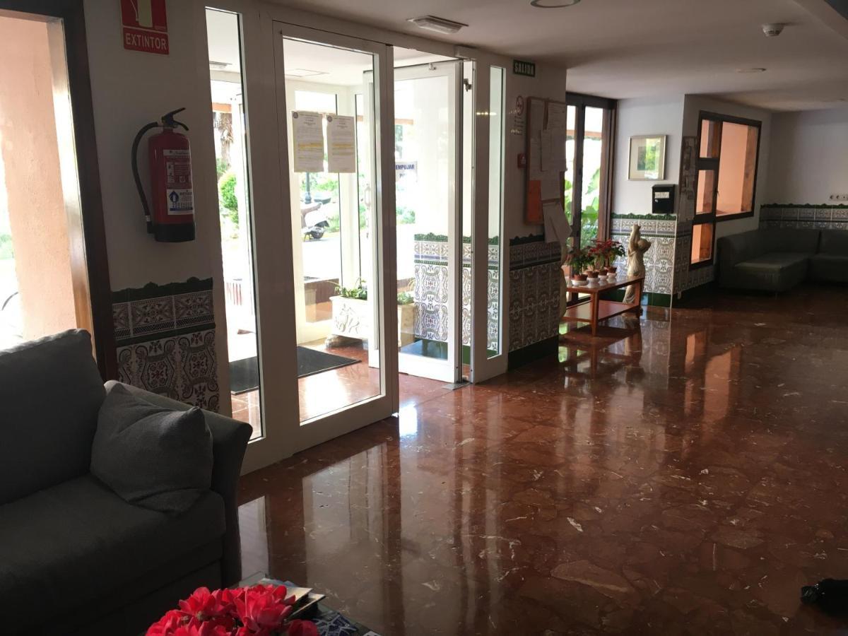 Piso En Alquiler En Benalmadena Costaアパートメント エクステリア 写真