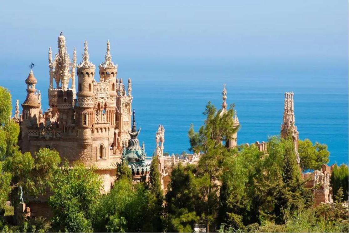 Piso En Alquiler En Benalmadena Costaアパートメント エクステリア 写真